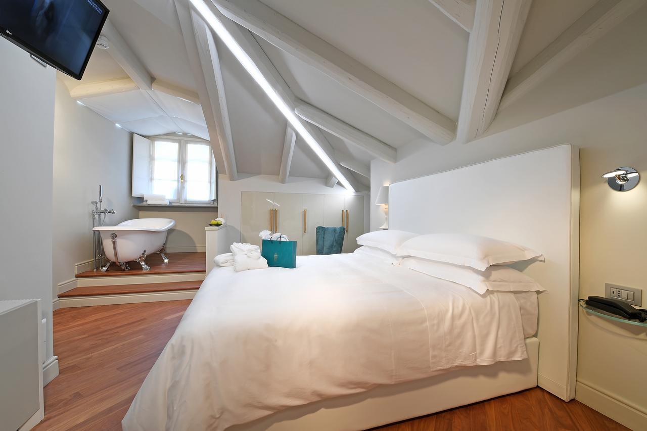 La Ribezza Boutique Hotel Monforte dʼAlba Esterno foto