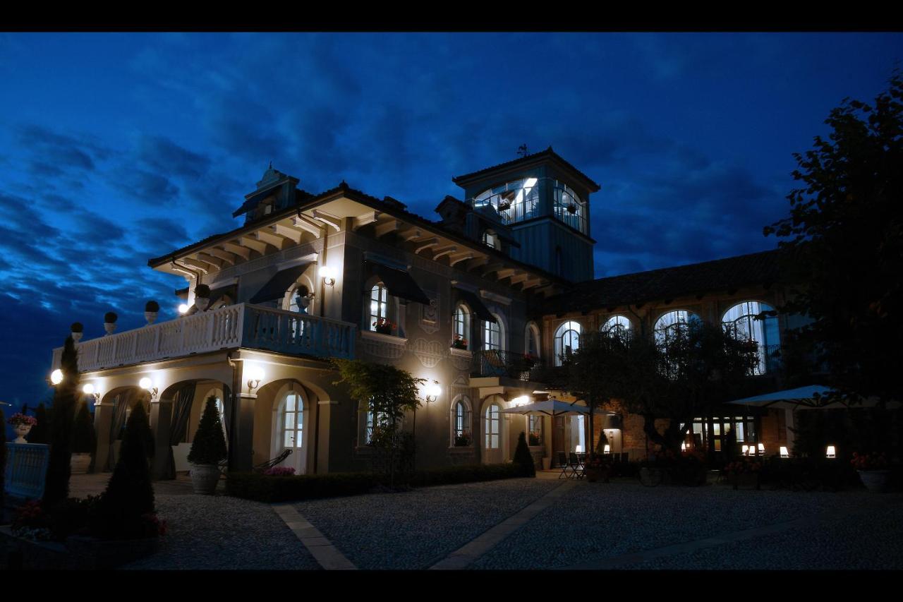 La Ribezza Boutique Hotel Monforte dʼAlba Esterno foto